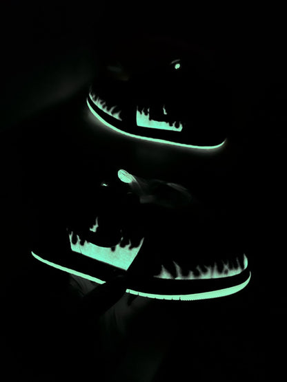 AIR JORDANS 1 LOW HALLOWEEN BLACK CAT