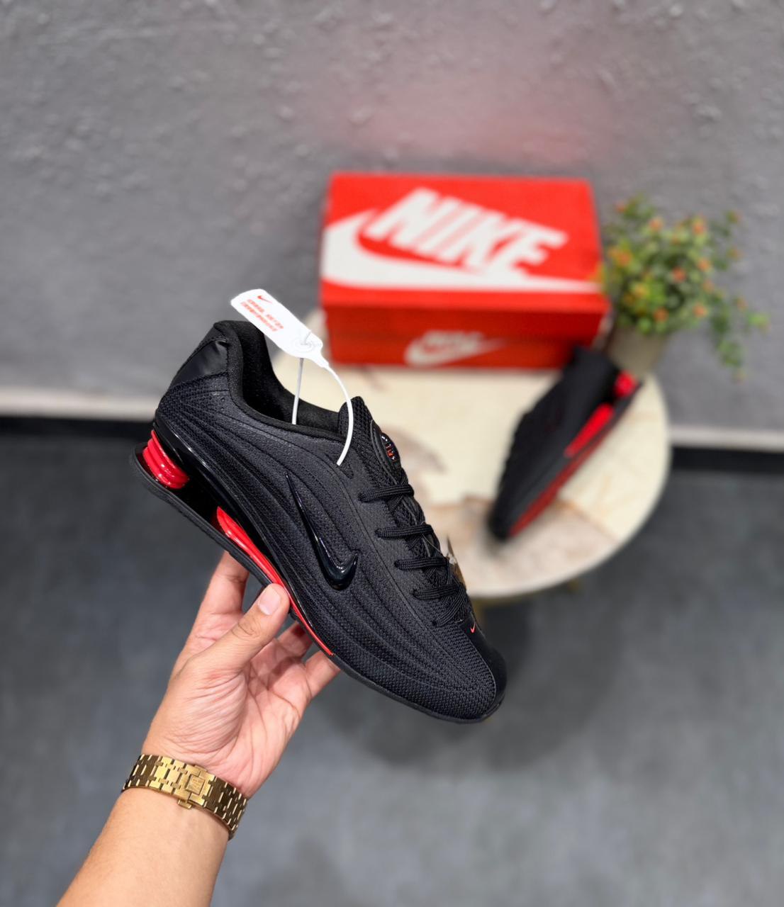 NIKE SHOX Z REIMAGINES 2026