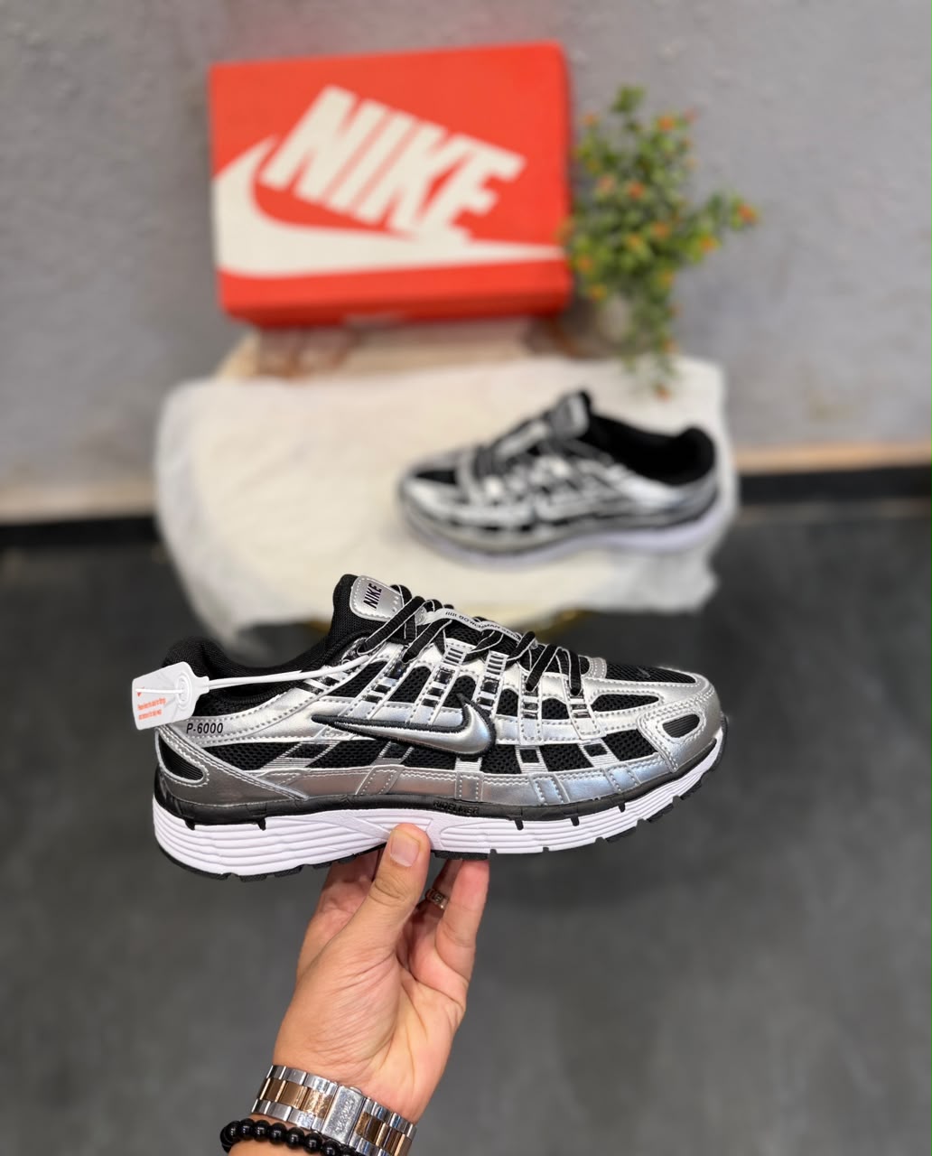NIKE P-6000 TRAINER